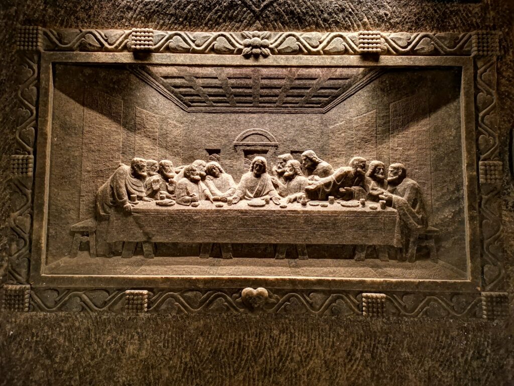 bassorilievo del Cenacolo di Leonardo da Vinci dentro le miniere di sale di Wieliczka