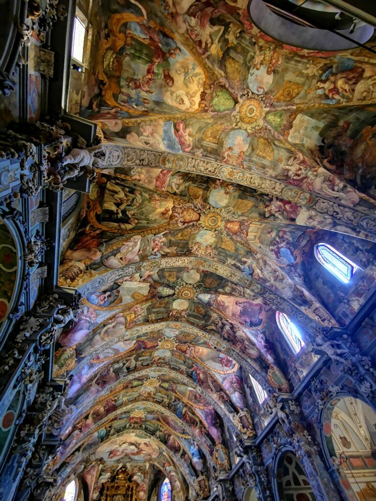 Cosa vedere a Valencia: chiesa di San Nicola di Bari e Pietro Martire