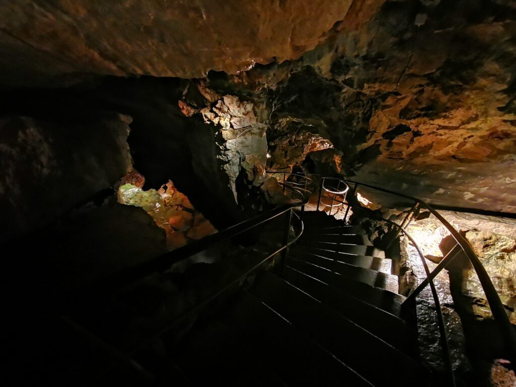 Grotte di San Beato: scale